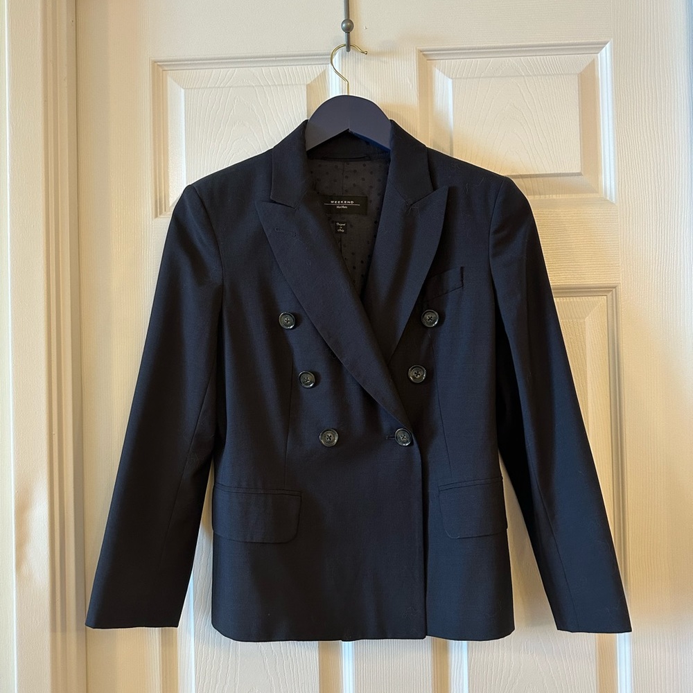 Navy Weekend Max Mara blazer